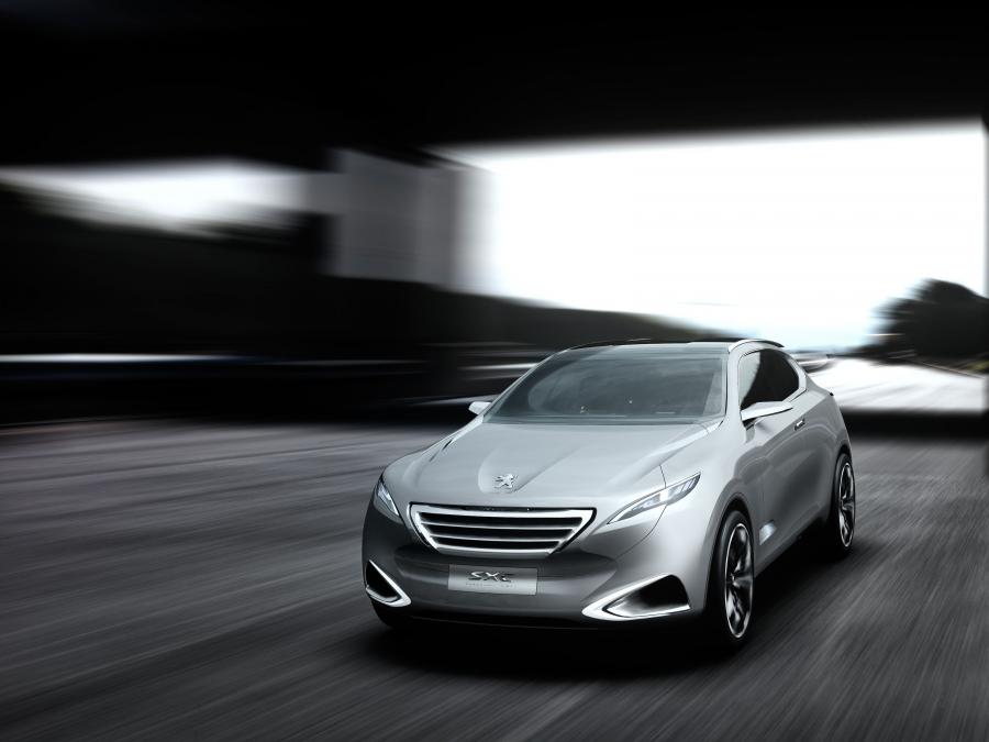  Peugeot SXC Concept 2011 года  (фото 4 из 10)